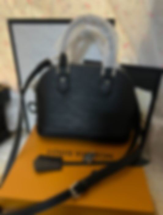L****V******* black purse