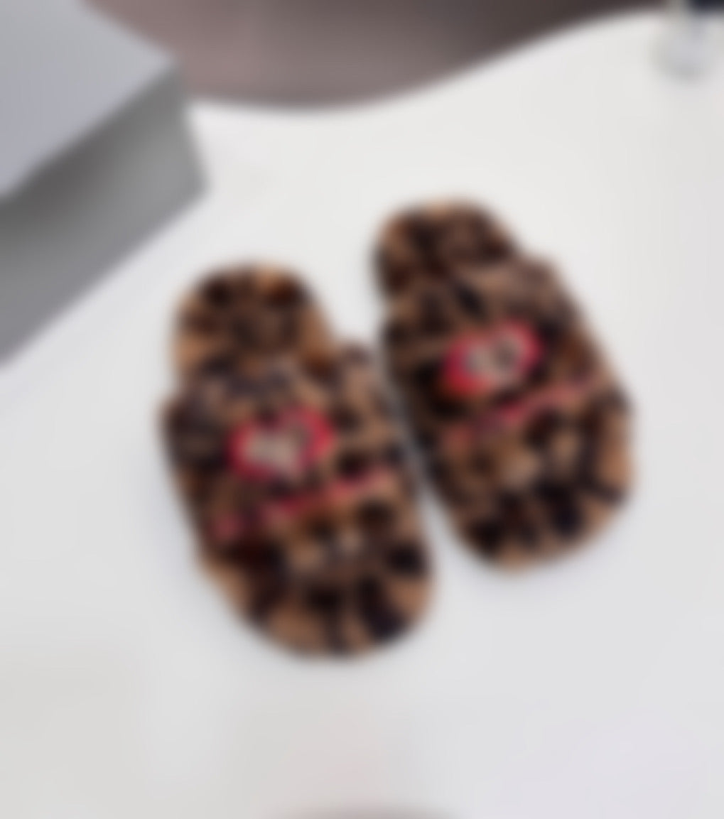 B******** CHETTAH PRINT FUR SLIDES